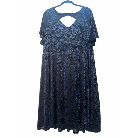 Torrid Blue Floral Velvet Burnout Dress - Size 4X - Picture 16 of 16